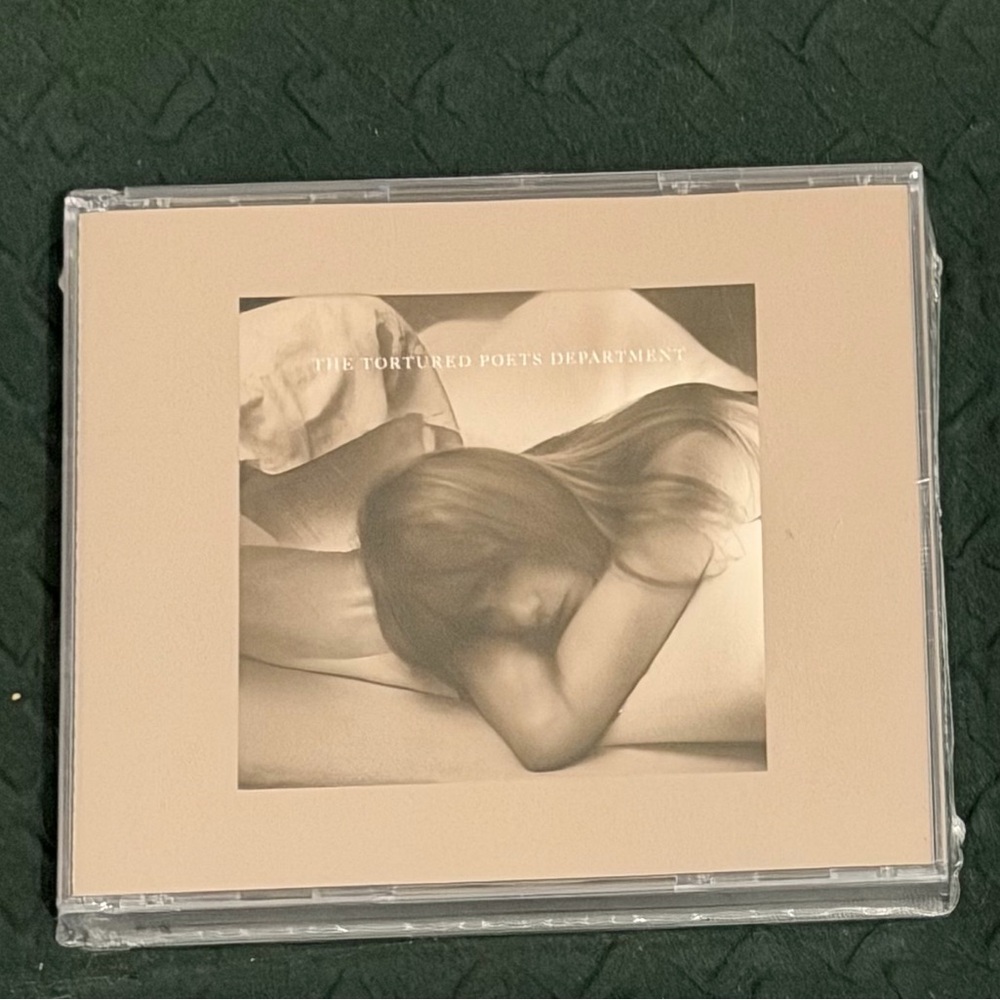 Taylor Swift CD • TTPD Deluxe The Bolter